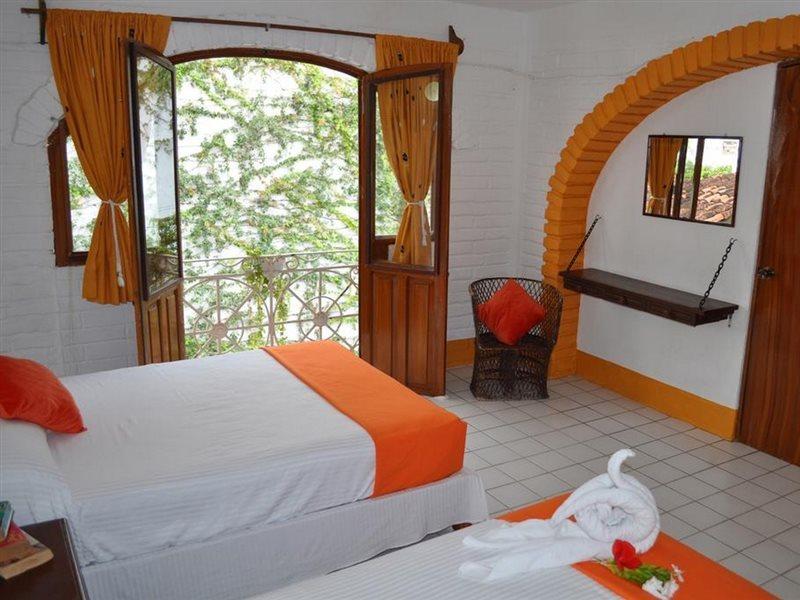 Hotel Hacienda De Vallarta Centro Пуэрто-Вальярта Экстерьер фото