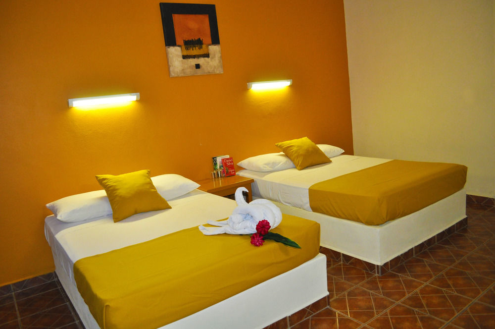 Hotel Hacienda De Vallarta Centro Пуэрто-Вальярта Экстерьер фото