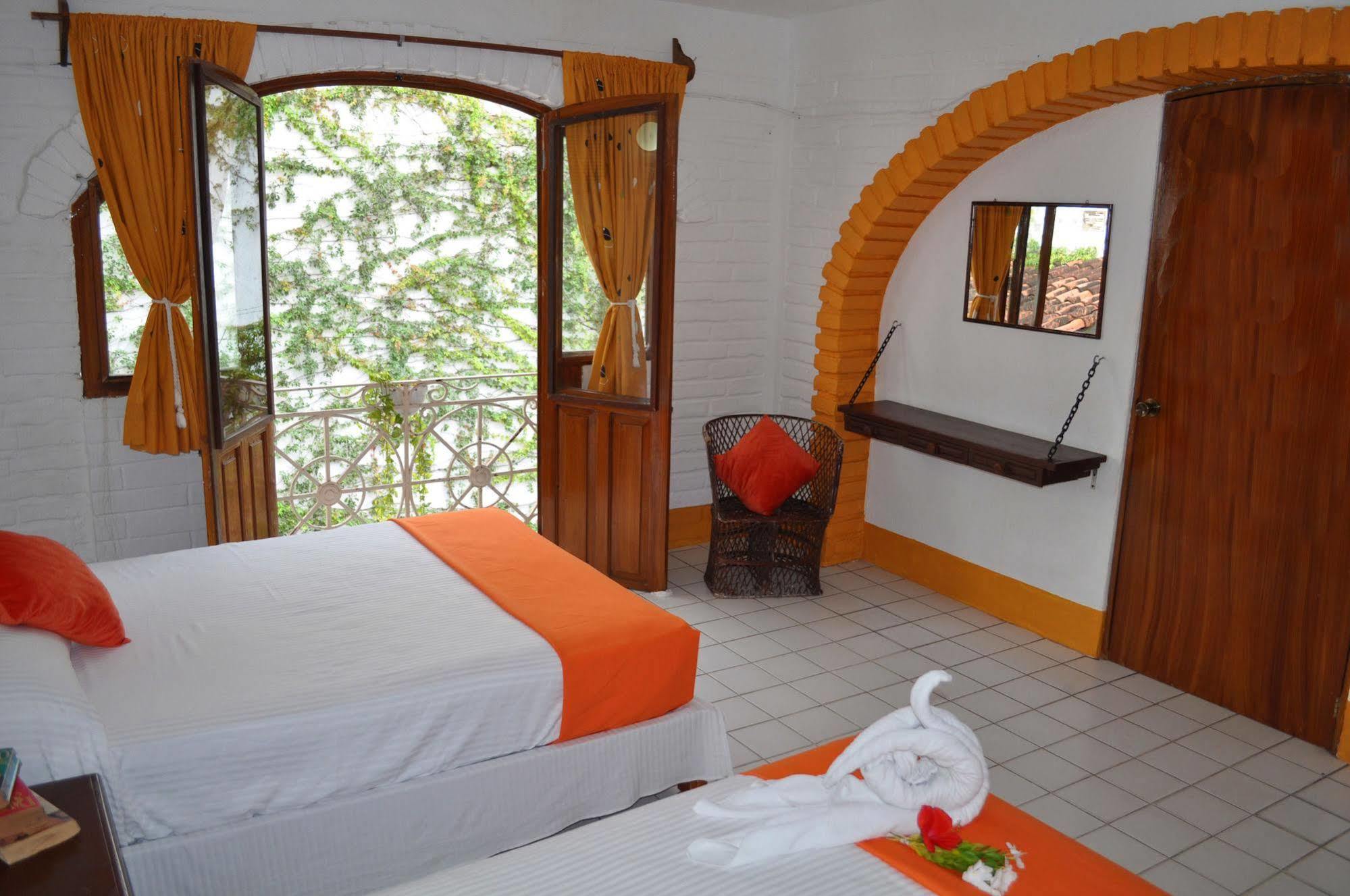 Hotel Hacienda De Vallarta Centro Пуэрто-Вальярта Экстерьер фото