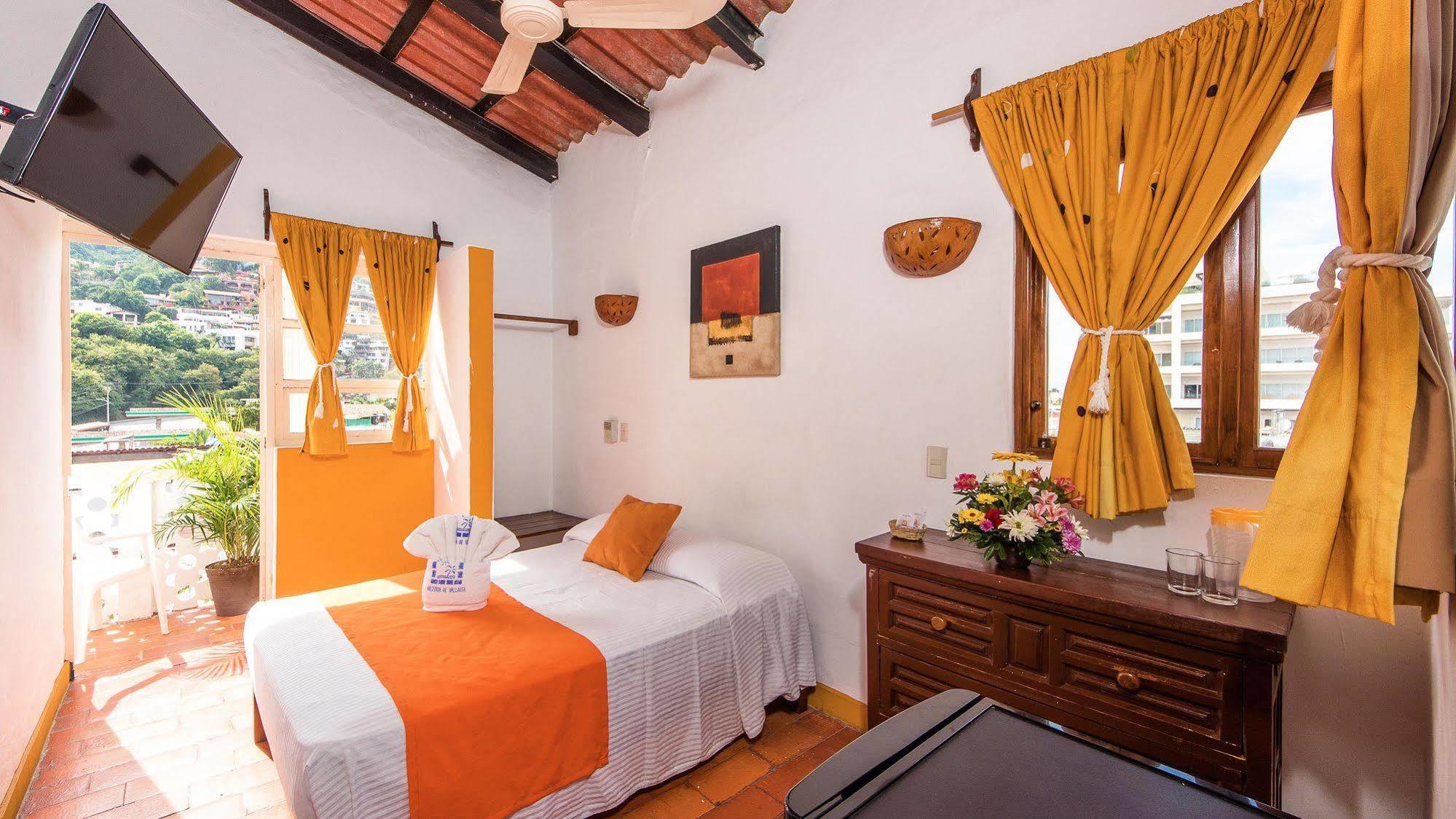 Hotel Hacienda De Vallarta Centro Пуэрто-Вальярта Экстерьер фото