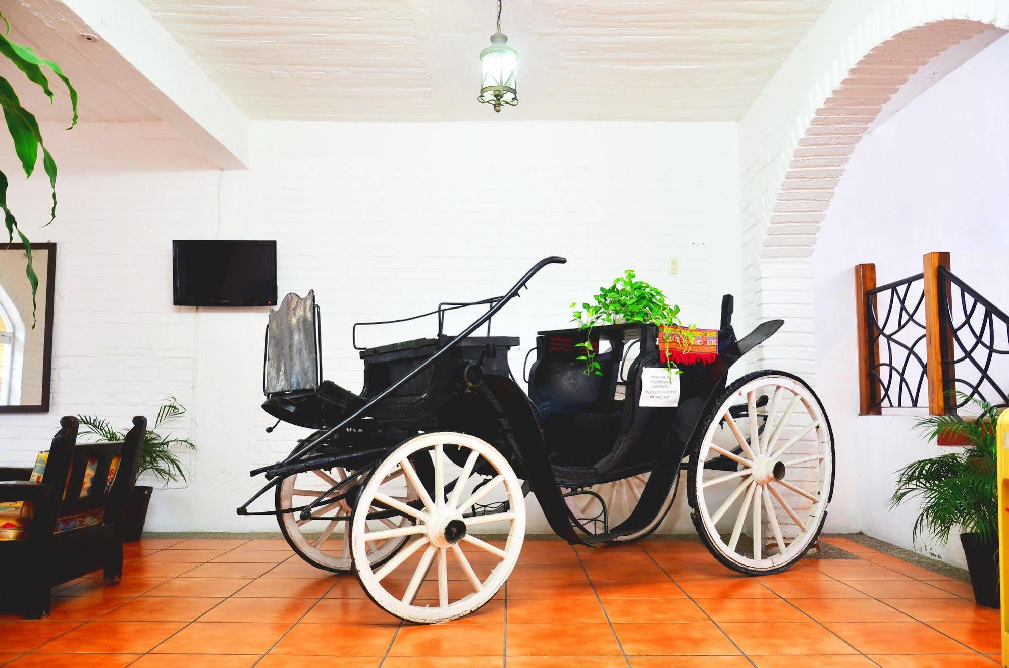 Hotel Hacienda De Vallarta Centro Пуэрто-Вальярта Экстерьер фото